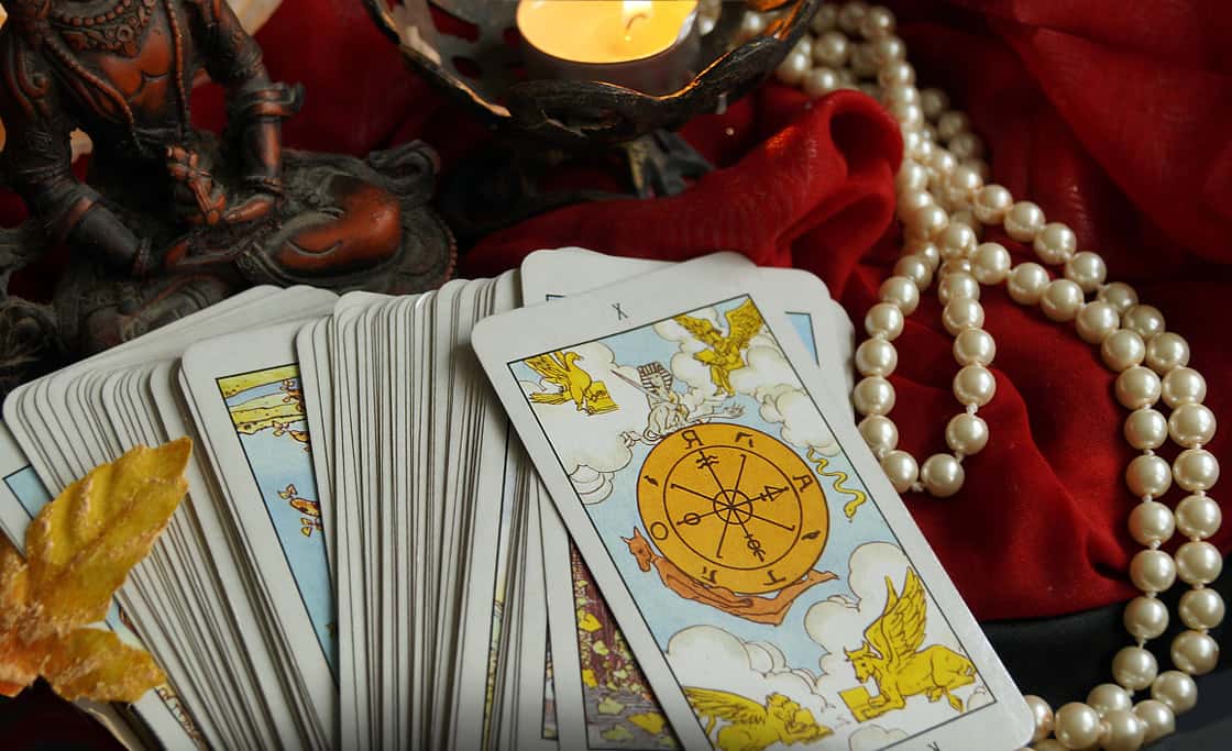 Таролог гадает на Таро в Арсеньеве с отзывами